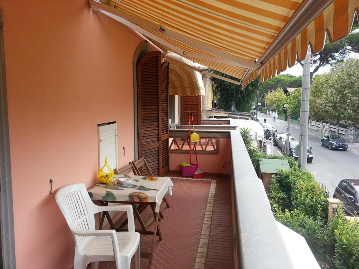 Casamare Gianluca Apartment Marina di Massa Ngoại thất bức ảnh